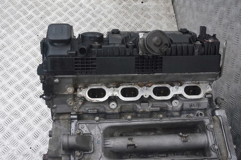 Moteur N62 B44 A — vue 4
