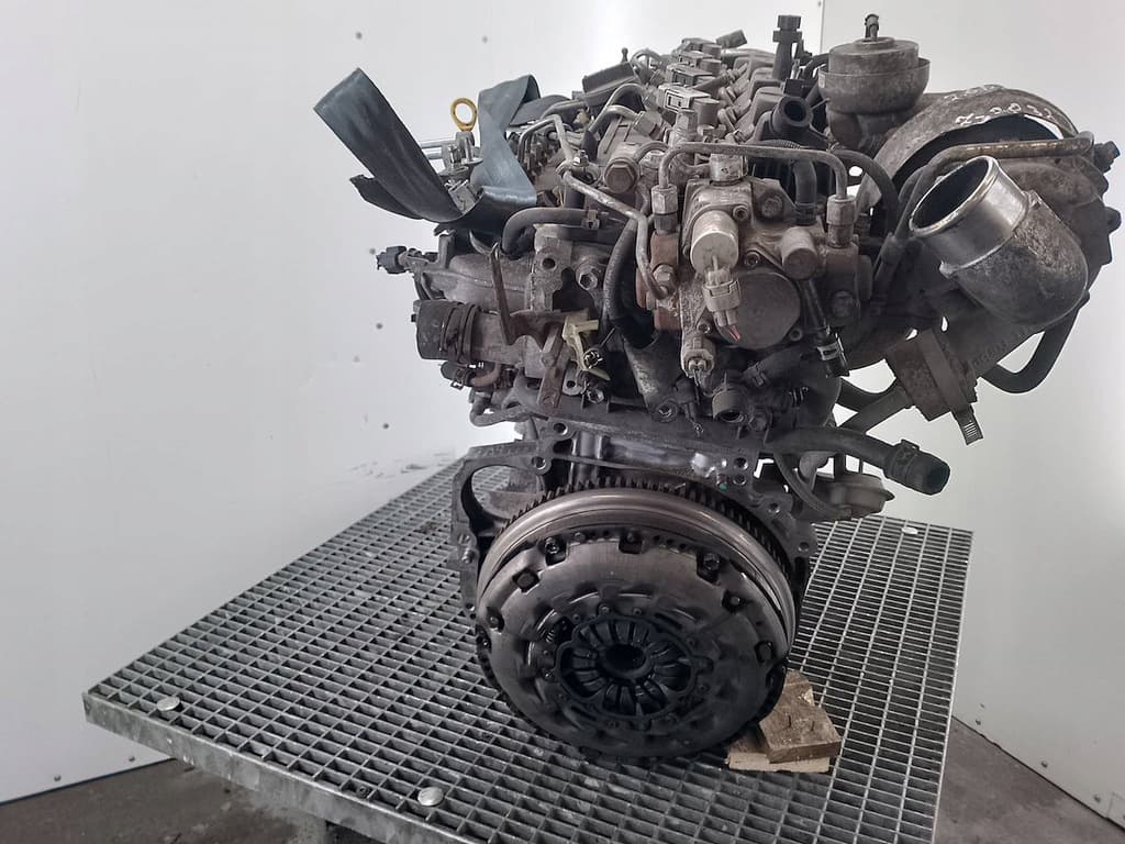 Moteur 1AD-FTV — vue 3