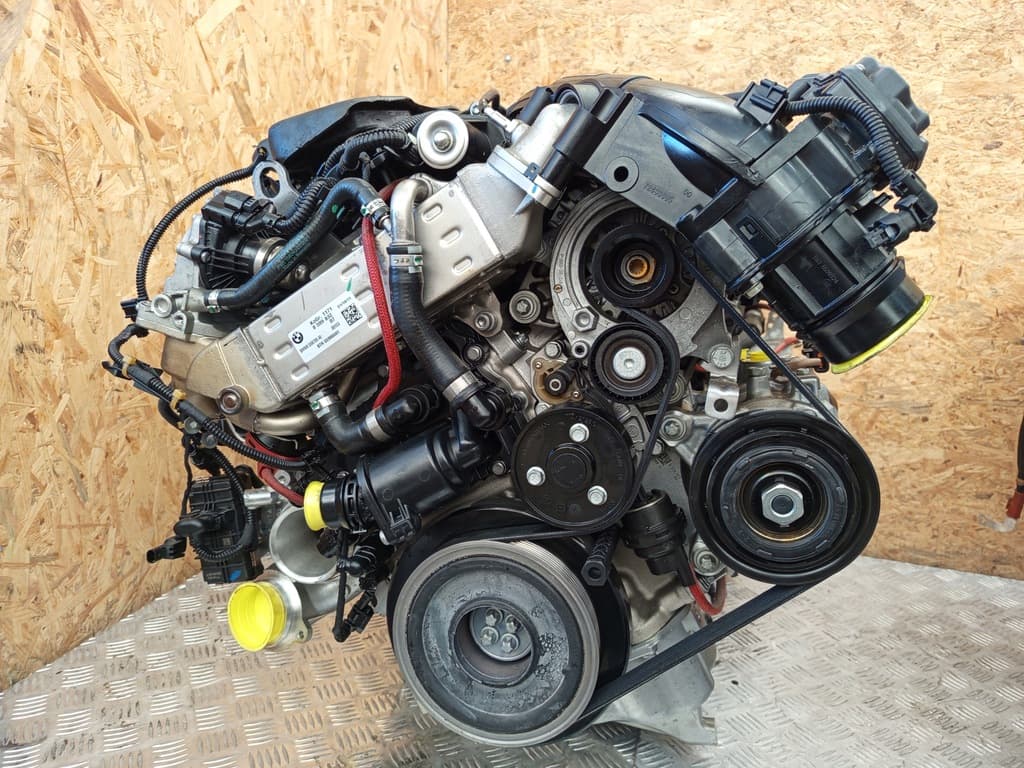 Moteur B57 D30 A — vue 4