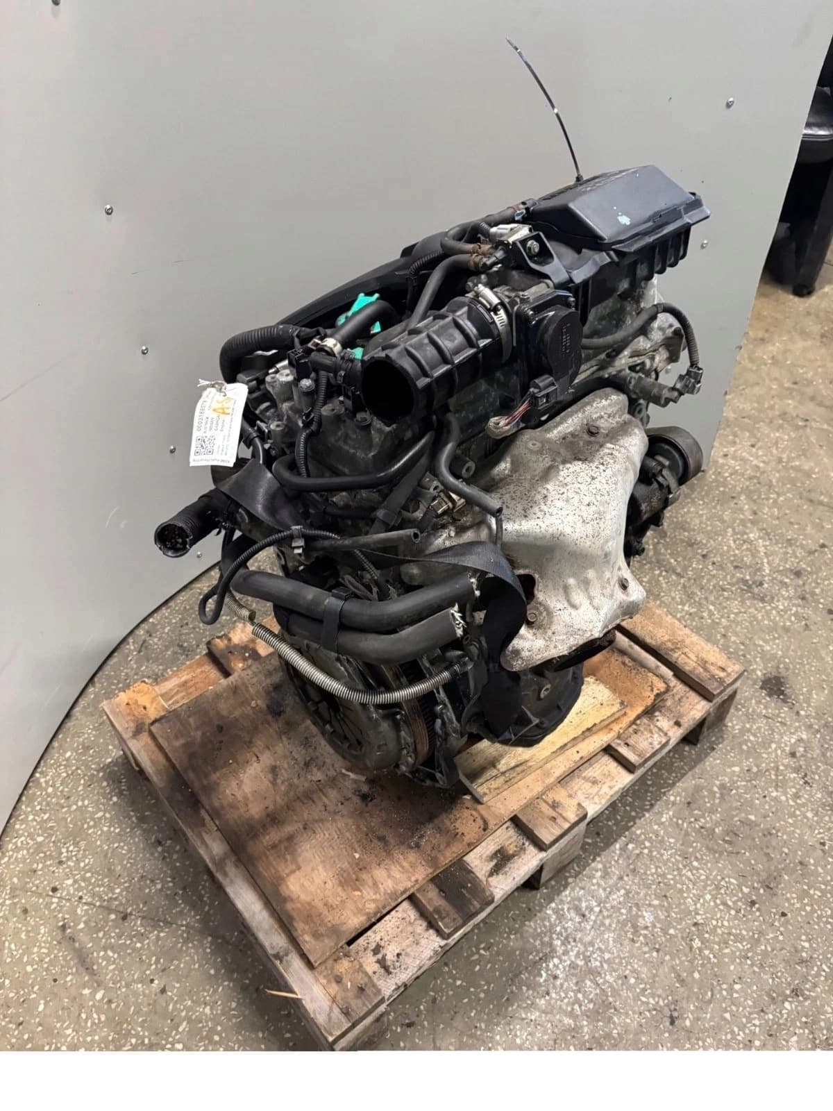 Moteur HR16DE — vue 3