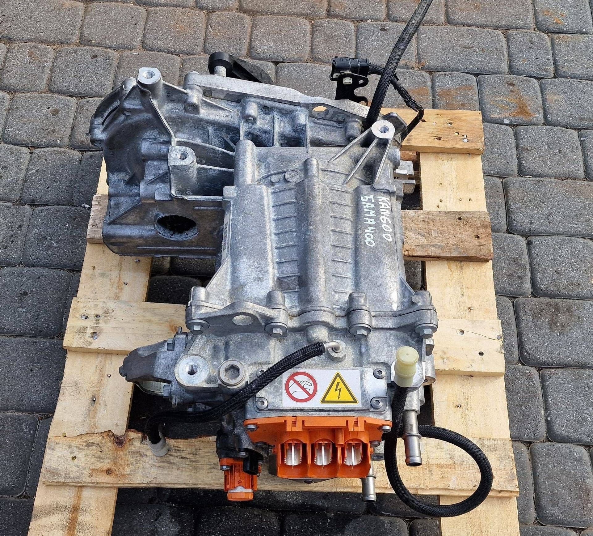 Moteur 5AM 400 — vue 2
