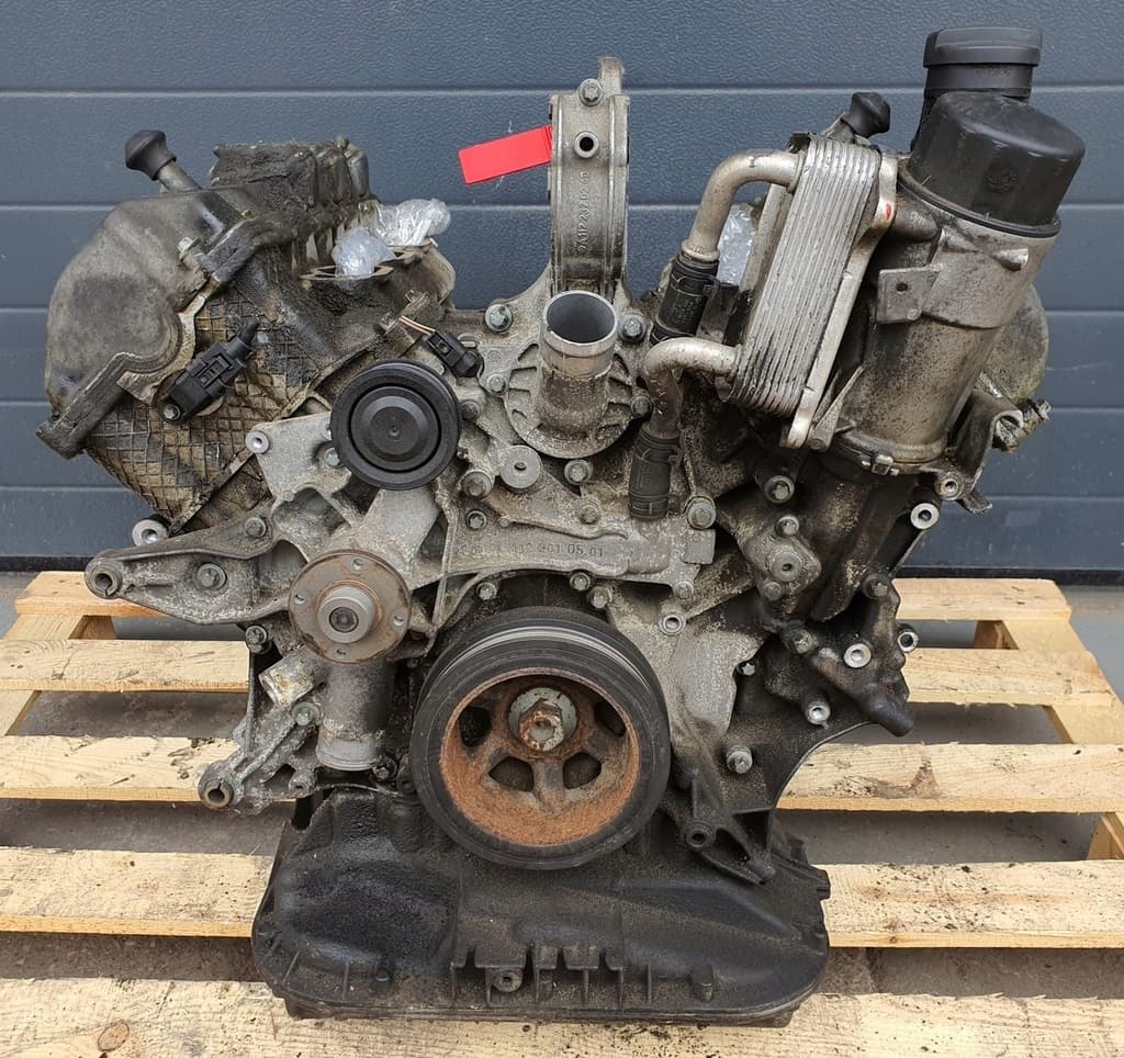 Moteur M 112.970 — vue 4
