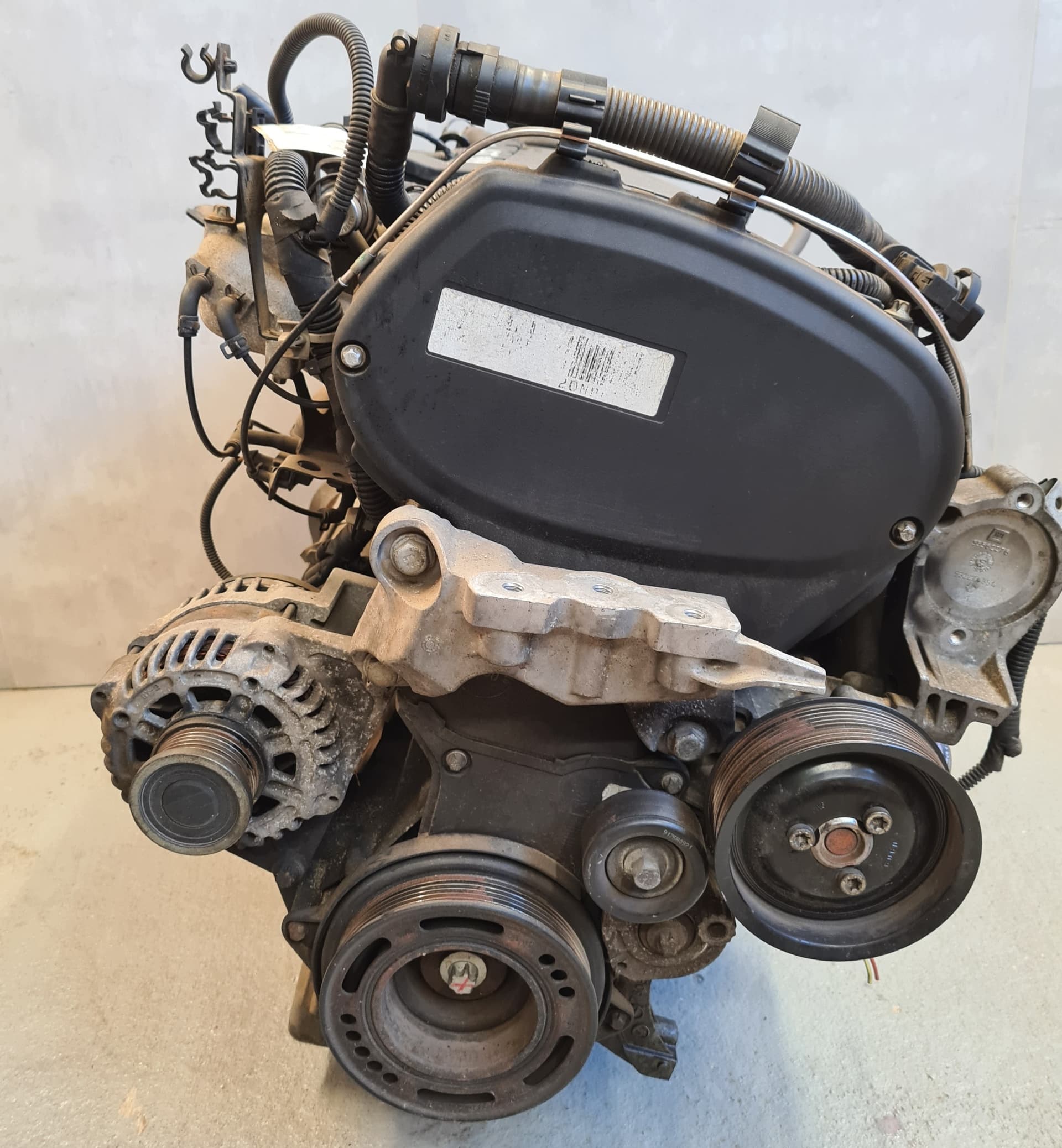 Moteur B 16 XNT — vue 4