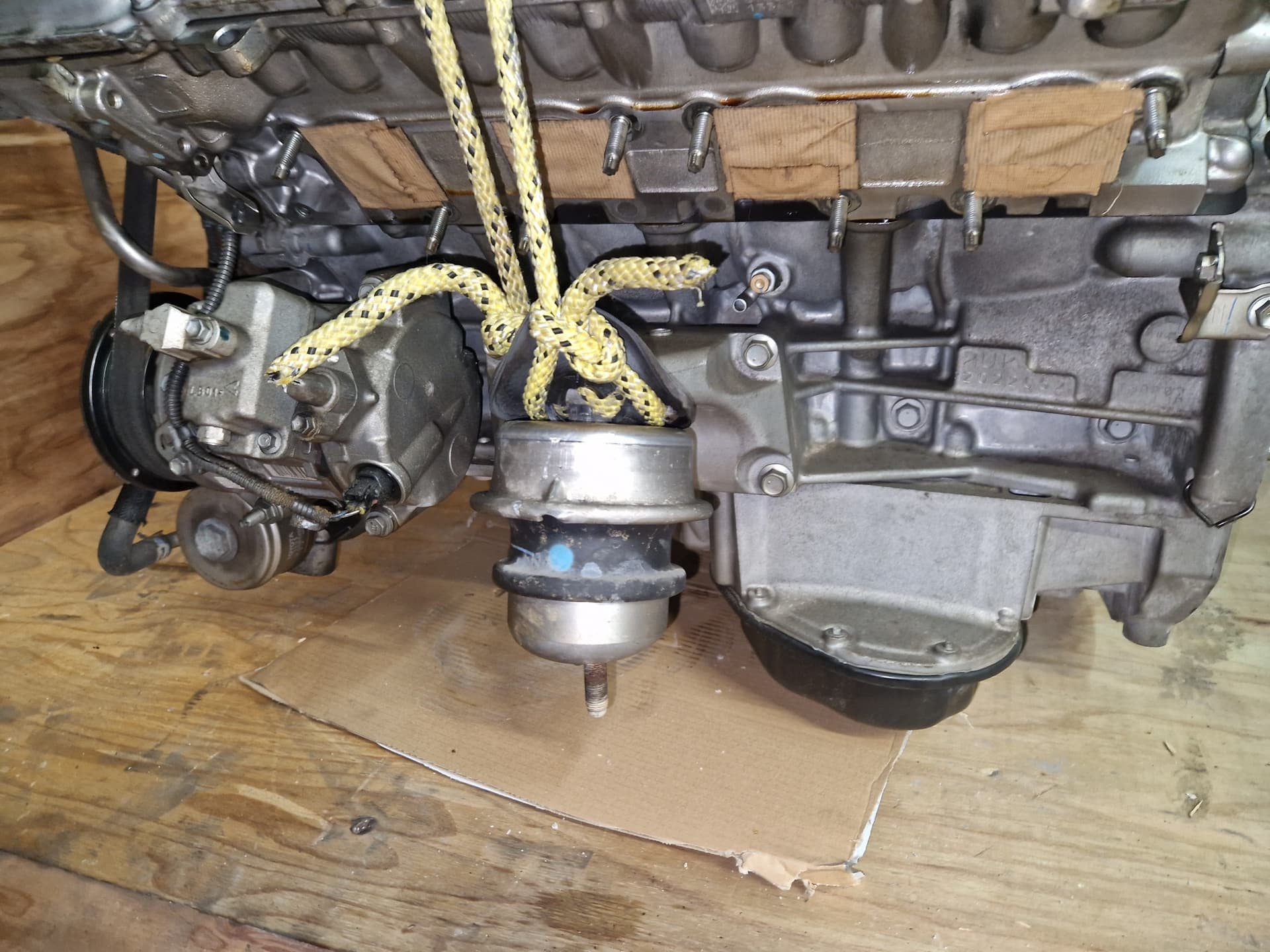 Moteur 2UR-GSE — vue 4