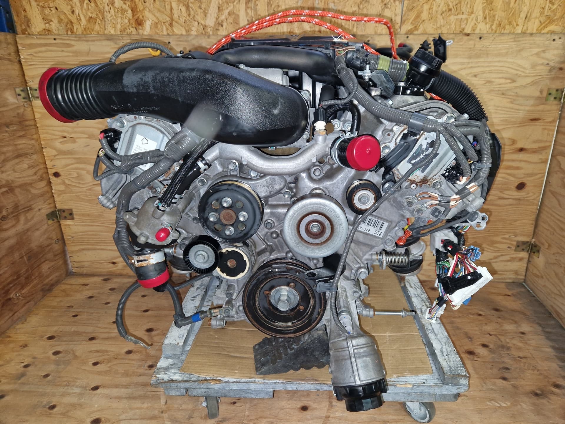 Moteur 1UR-FSE — vue 3