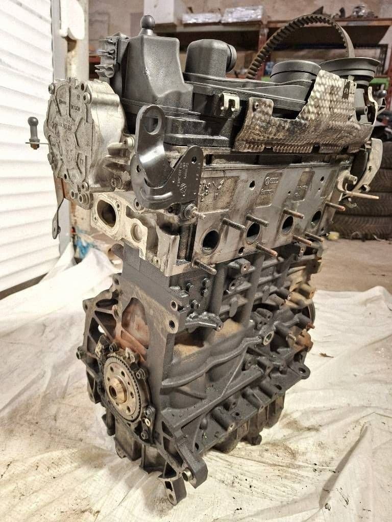 Moteur CBAA — vue 8