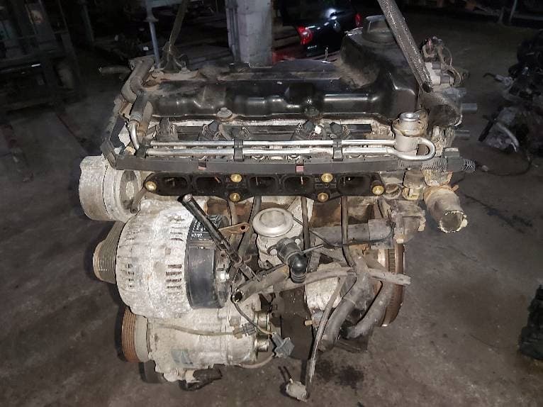 Moteur AGZ pour Volkswagen Passat 2.3 Petrol