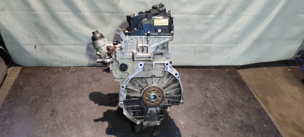 Moteur N47 D20 A — vue 4