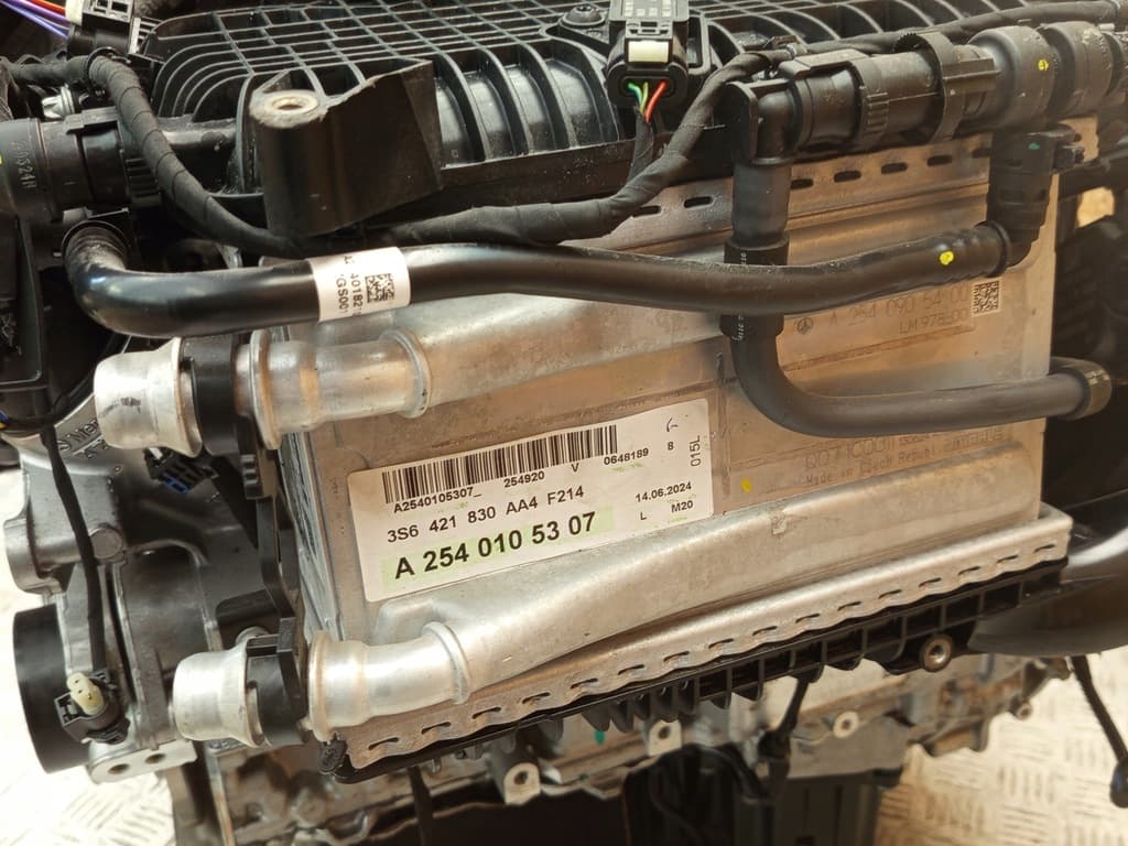 Moteur M 254.920 — vue 6