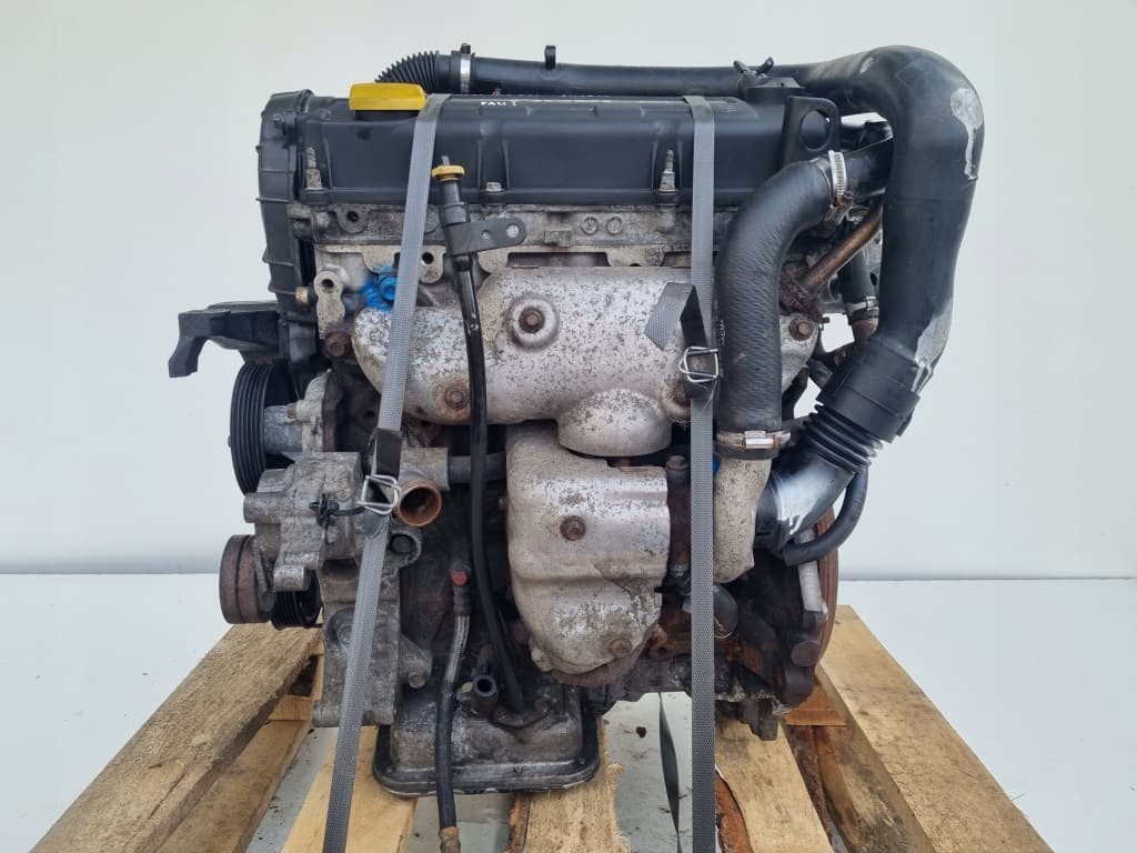 Moteur Y 17 DTL — vue 5