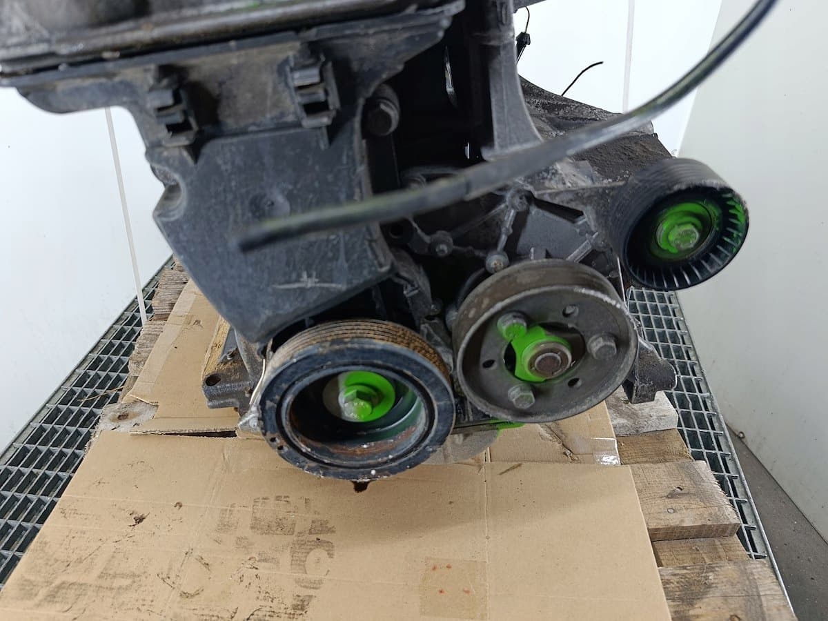 Moteur F4R 744 — vue 4
