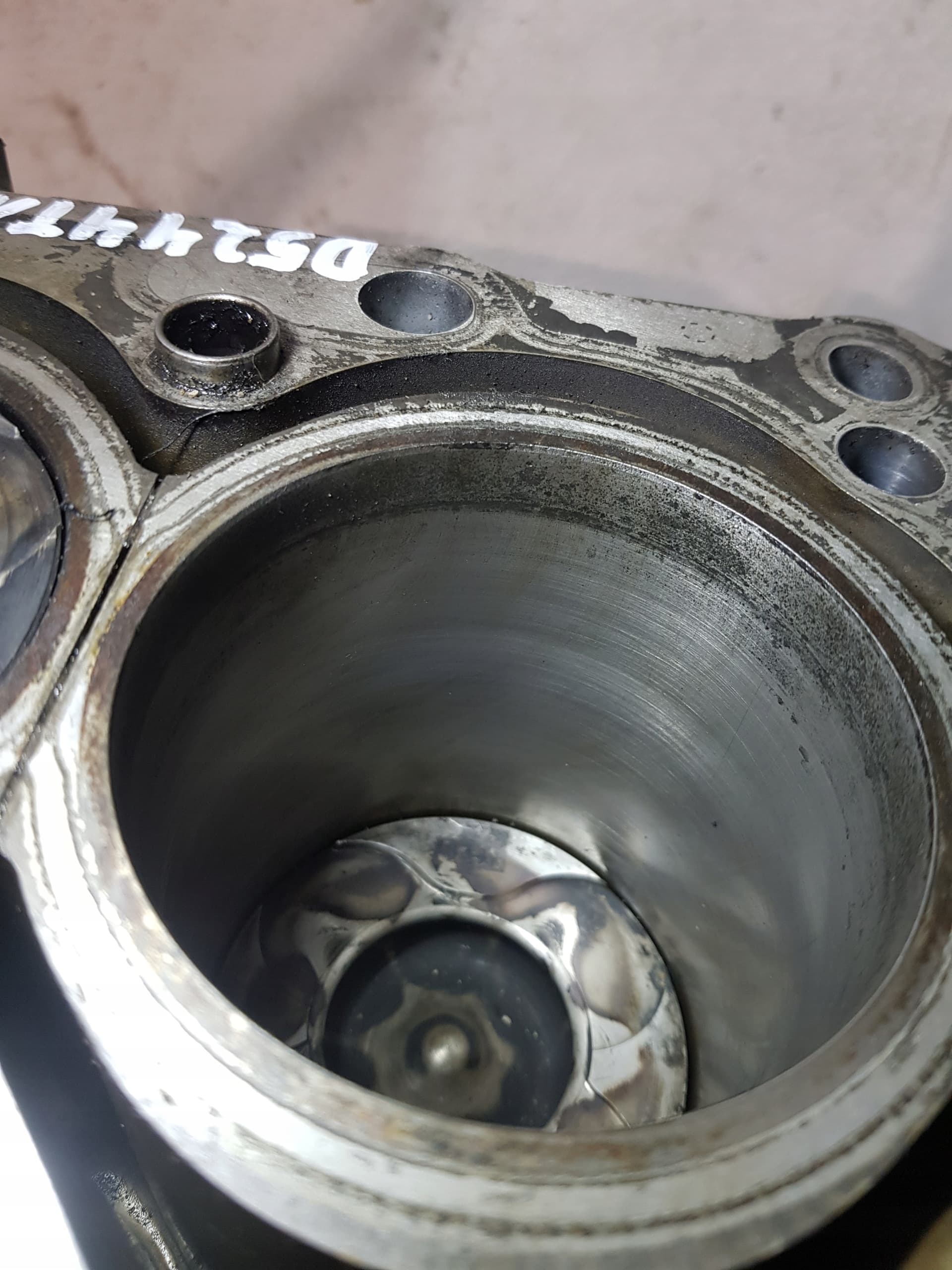 Moteur D 5244 T15 — vue 4