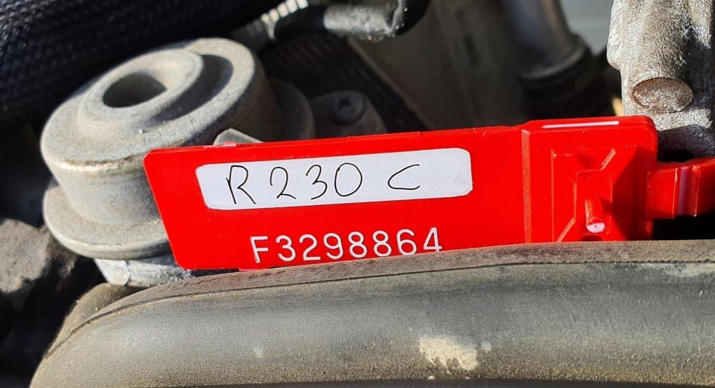 Moteur M 112.973 — vue 4