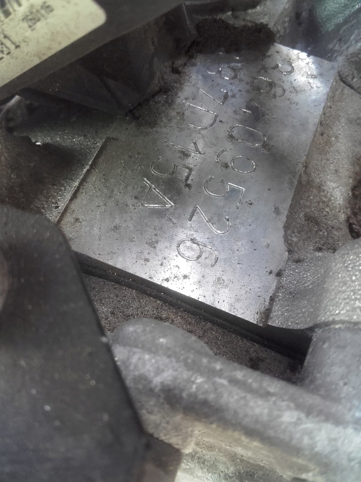 Moteur B37 D15 A — vue 4