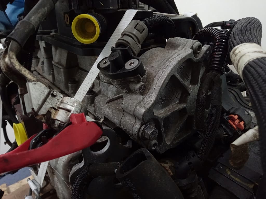 Moteur 8HR (DV4C) — vue 4