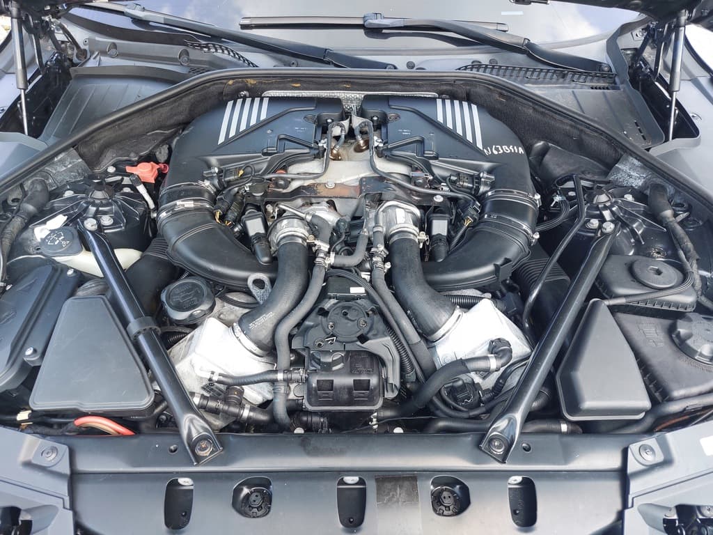 Moteur N63 B44 A — vue 6