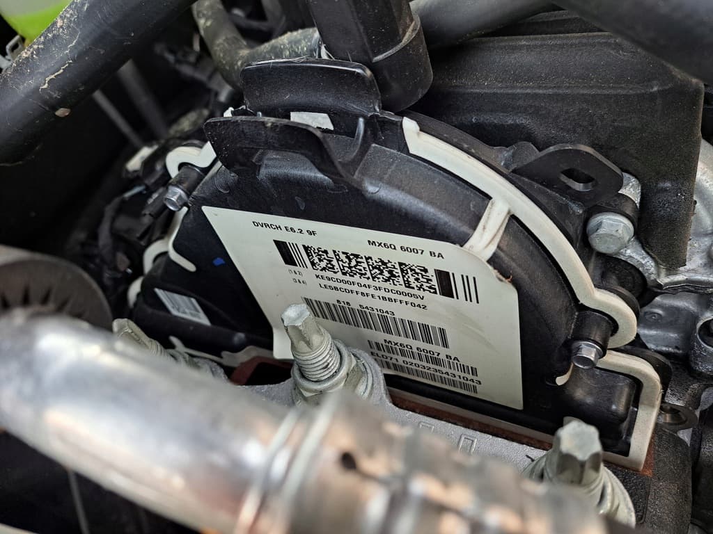 Moteur Y9DA — vue 4
