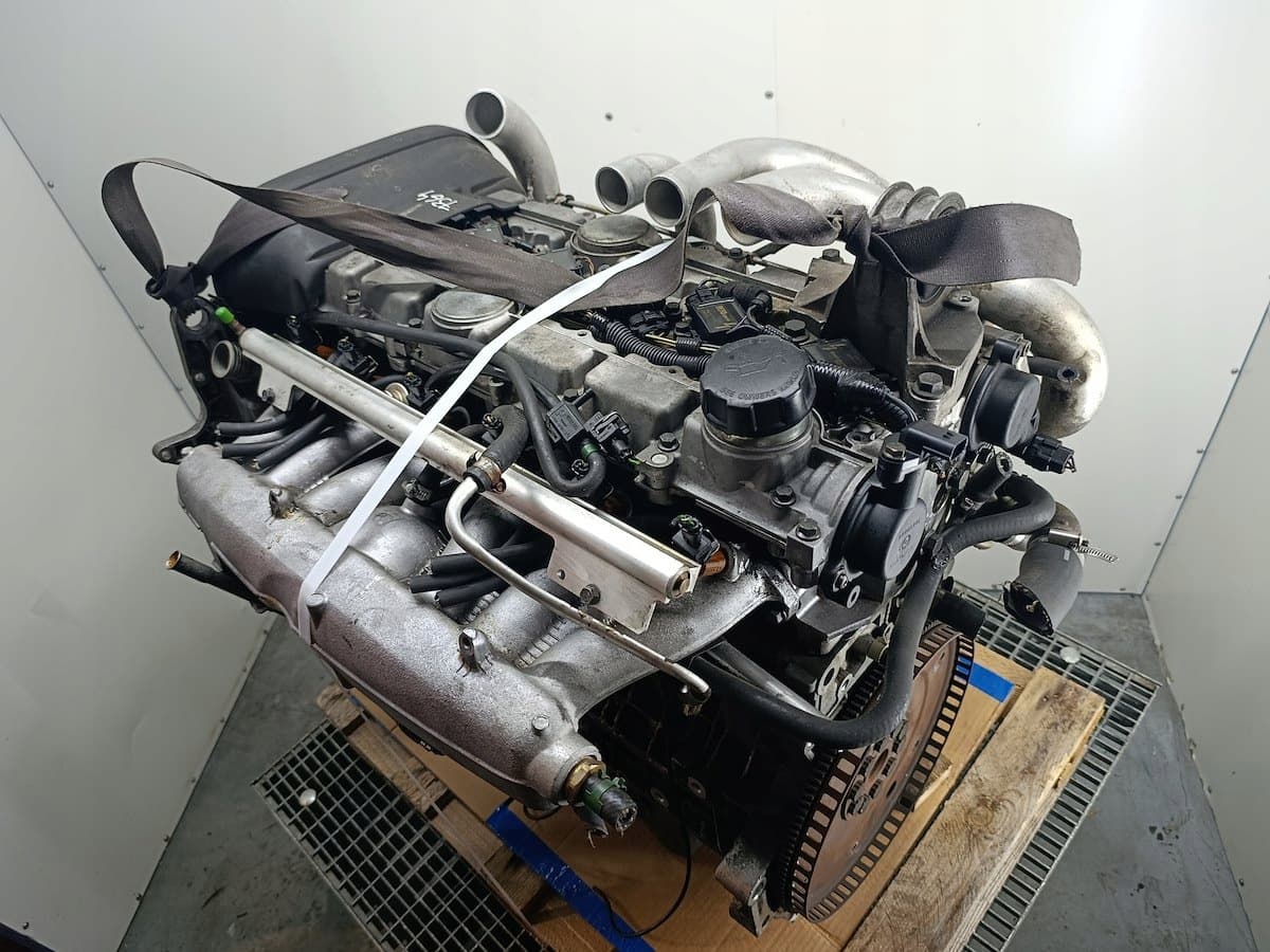 Moteur B 6294 T — vue 12