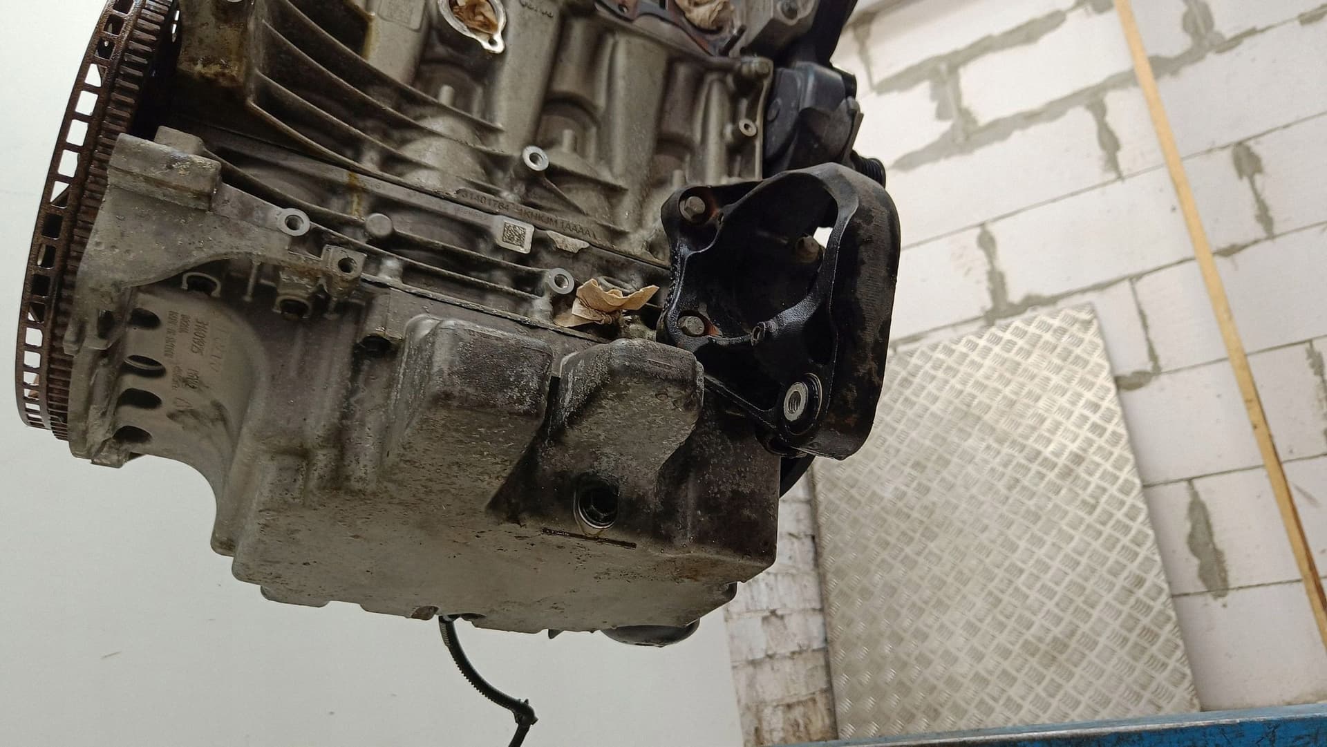 Moteur B 4204 T9 — vue 5