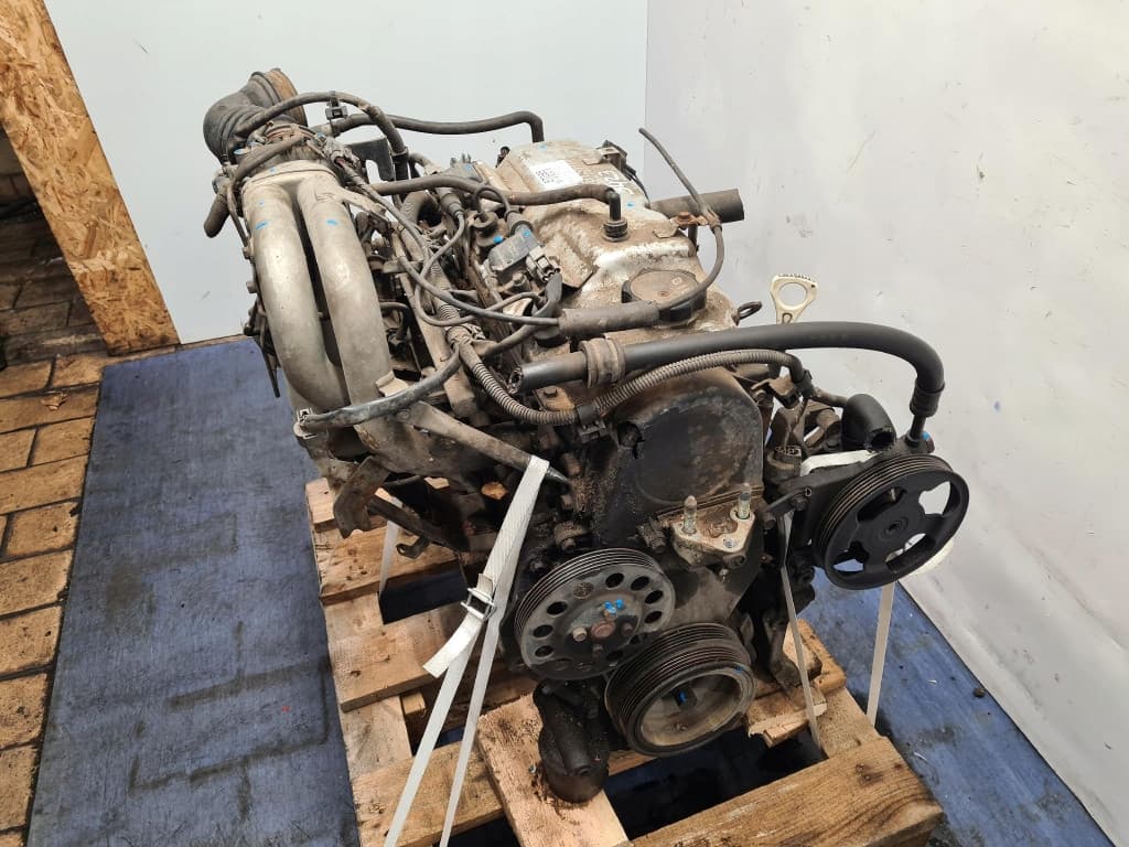 Moteur 4G18 — vue 7