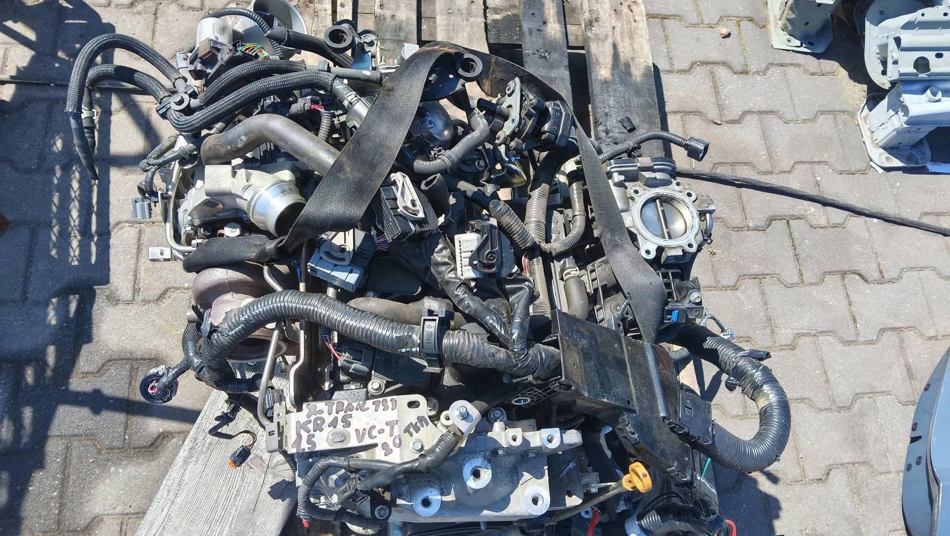 Moteur KR15DDT — vue 2