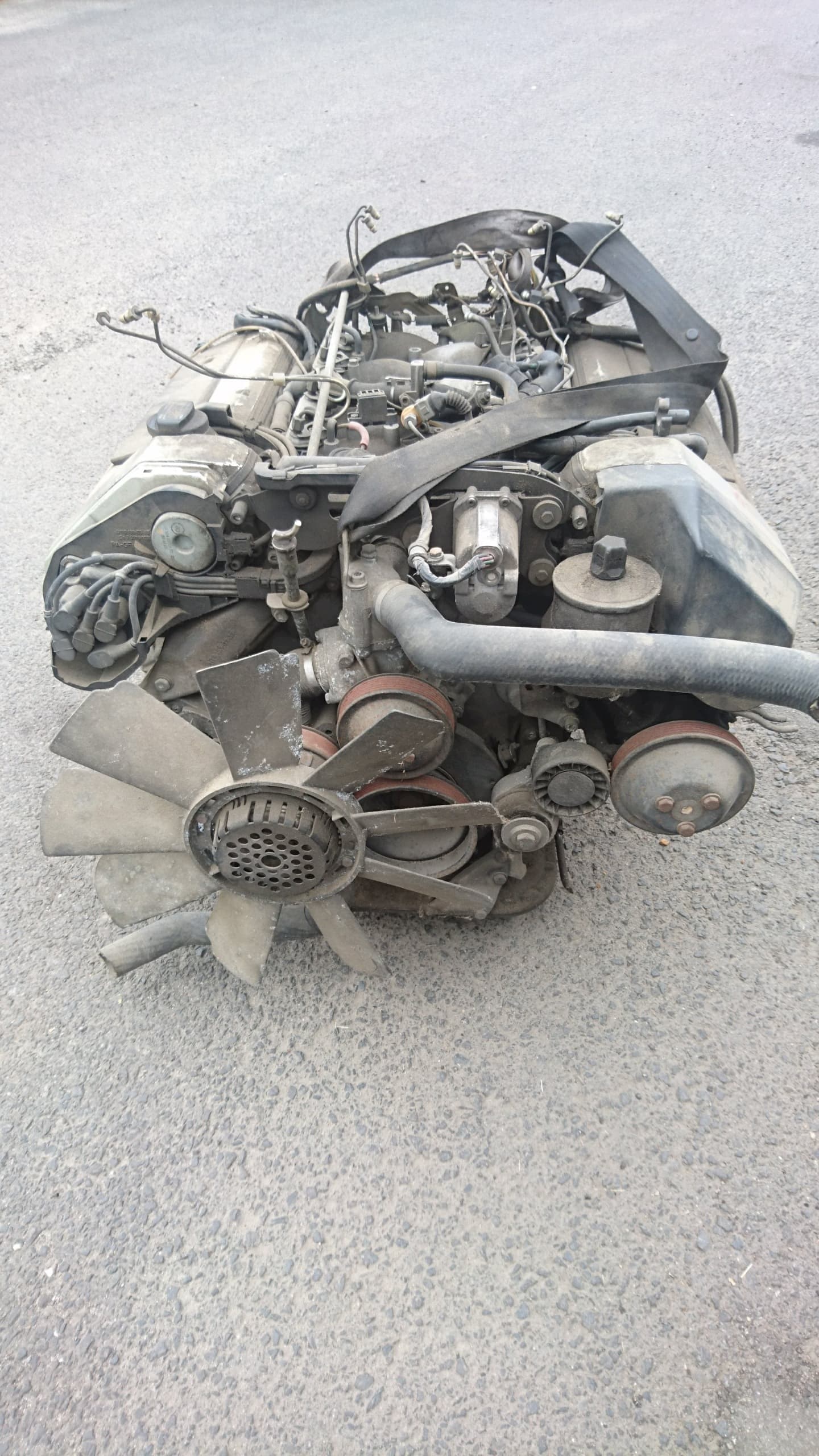 Moteur M 112.943 — vue 2
