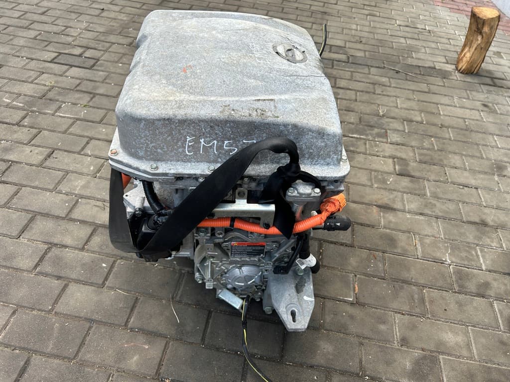 Moteur EM57 — vue 3