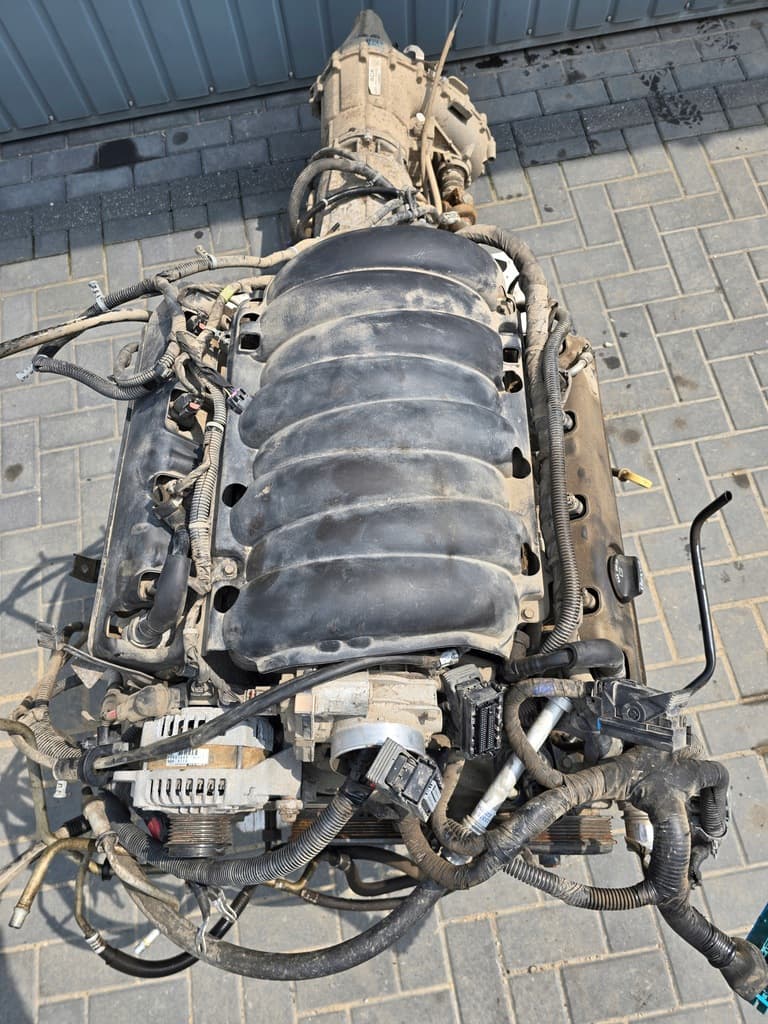 Moteur L83(325CUV8) — vue 2