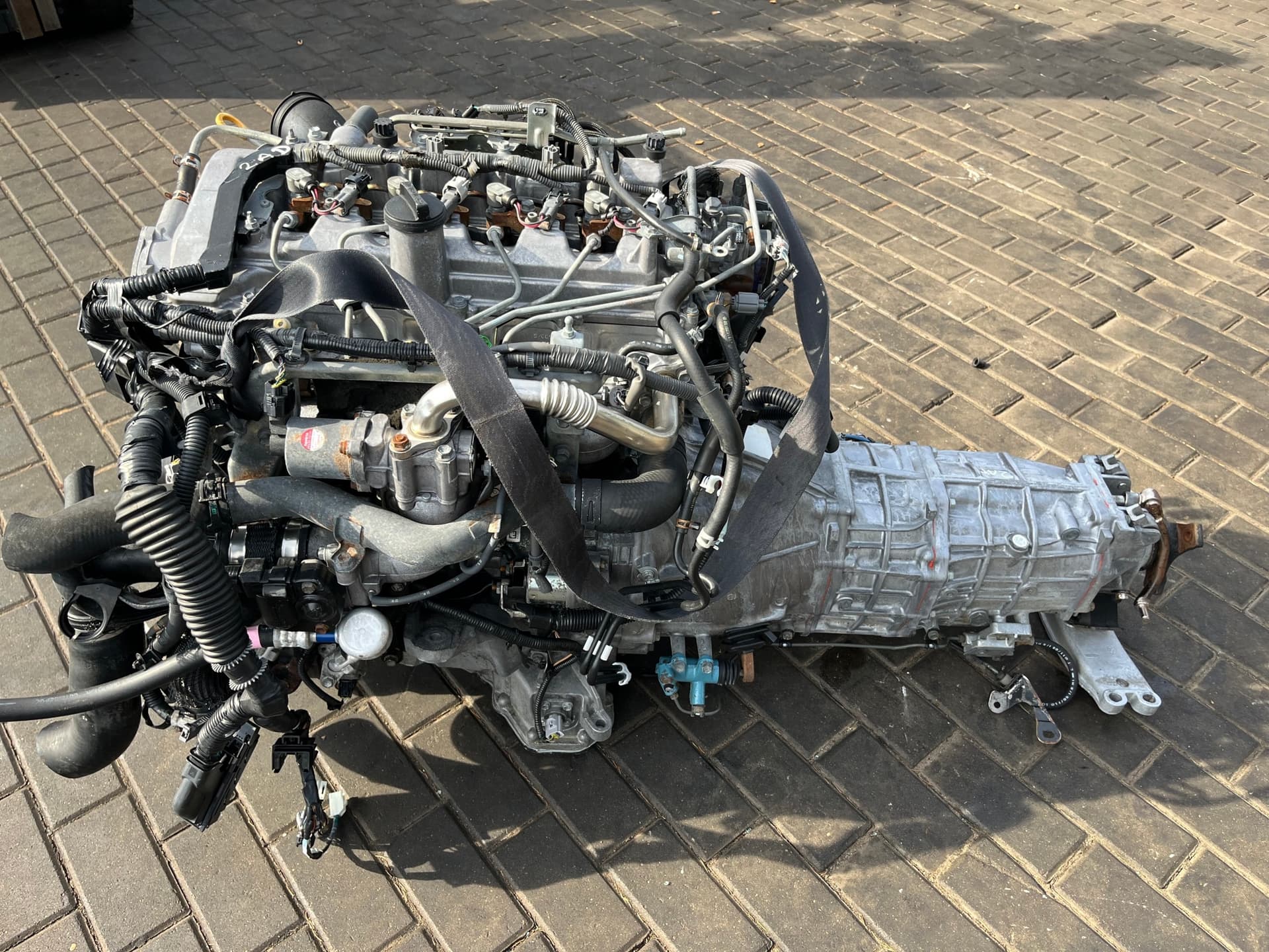 Moteur 2AD-FTV — vue 3