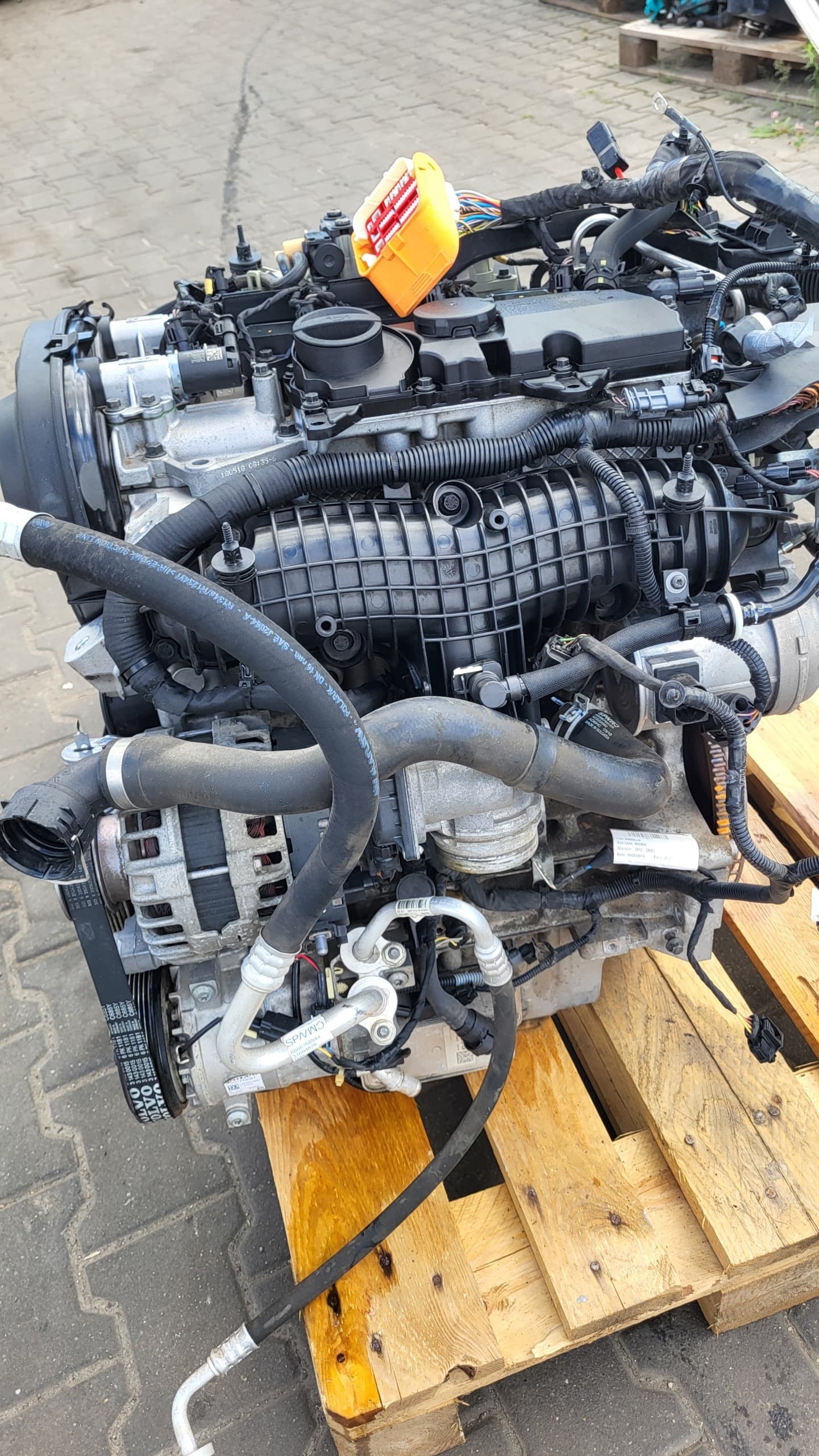 Moteur B 4204 T14 — vue 4