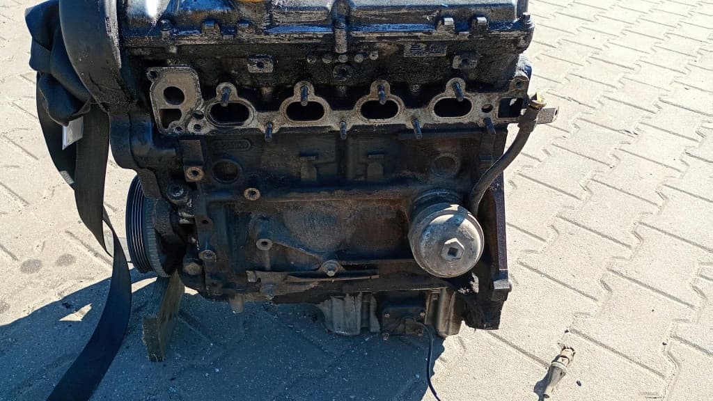 Moteur X 18 XE1 — vue 5
