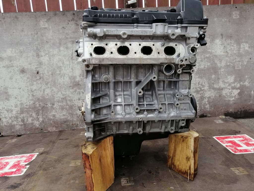 Moteur N45 B16 A — vue 2
