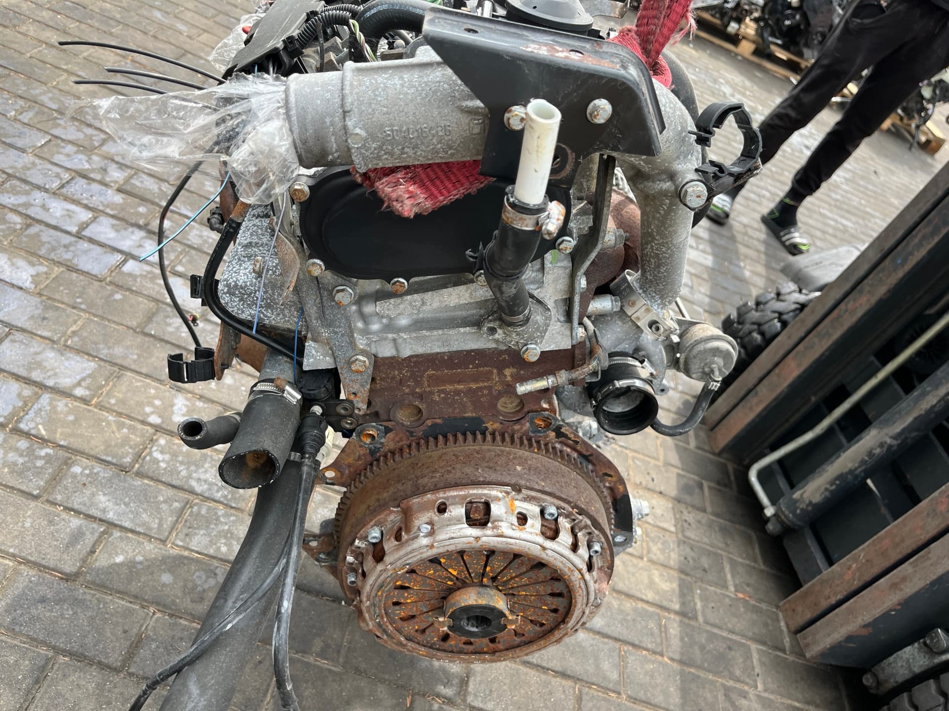 Moteur F1AE0481C — vue 7
