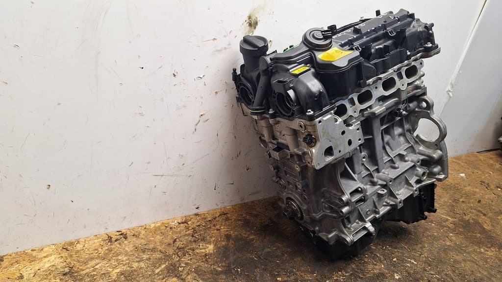 Moteur N20 B20 B — vue 2