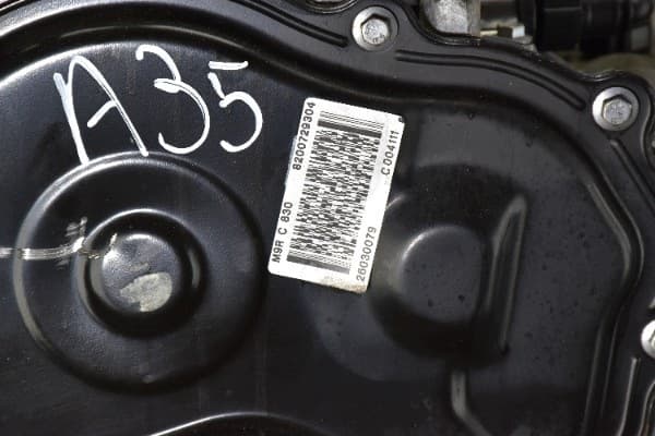 Moteur M9R 830 — vue 11