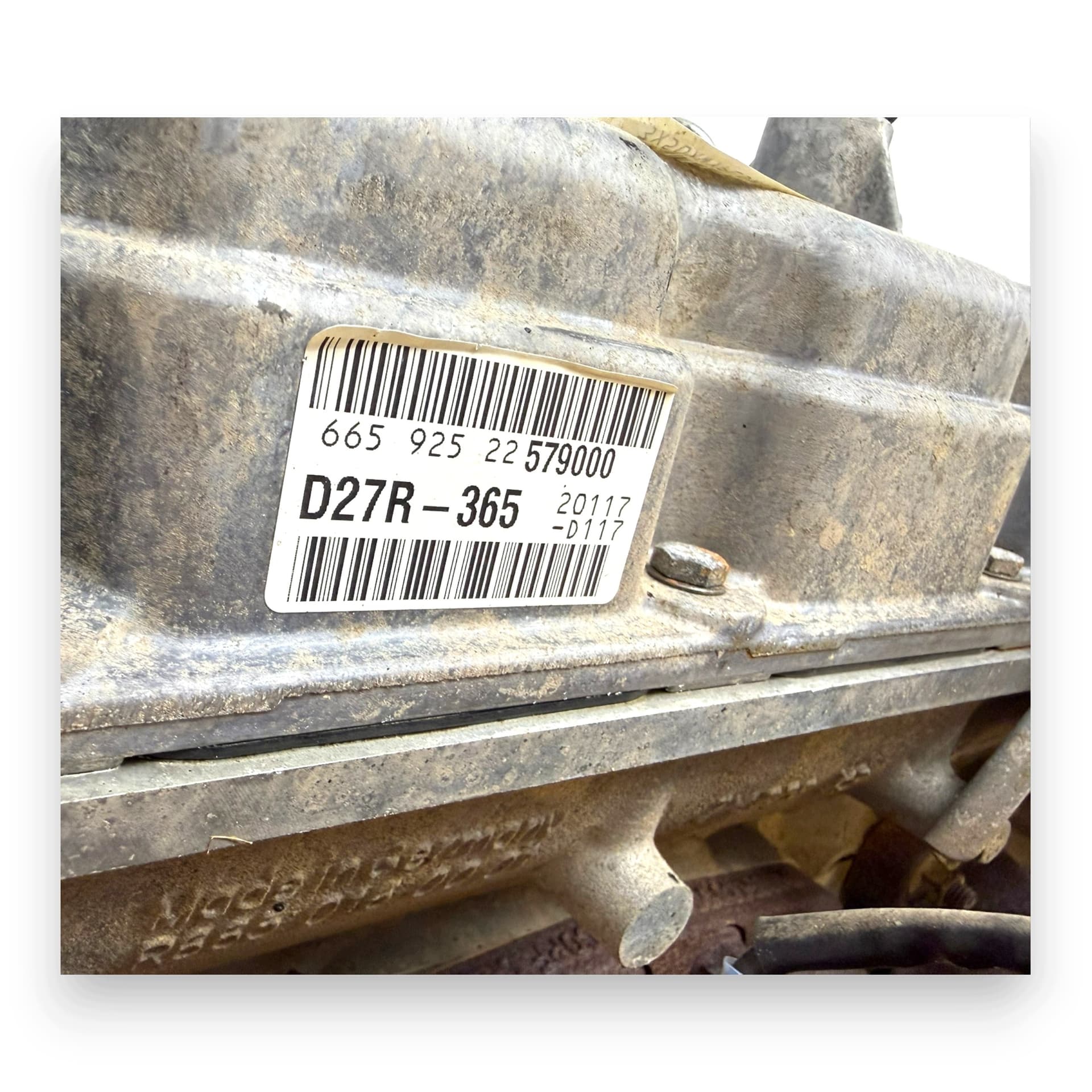 Moteur D27DT — vue 11