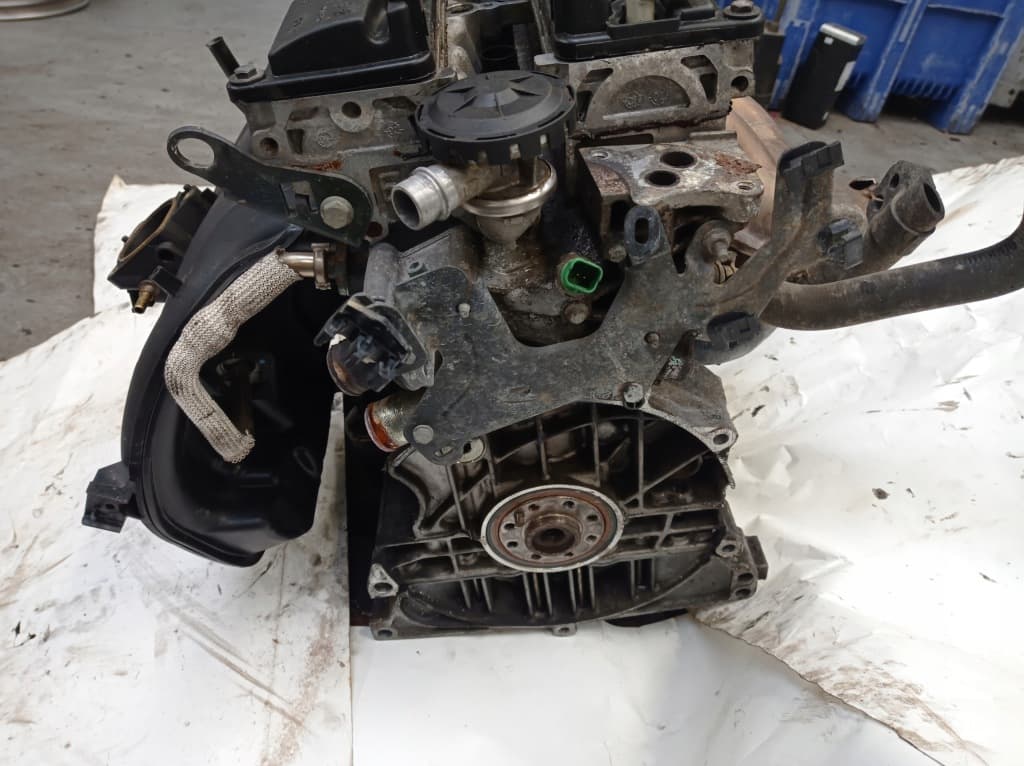 Moteur RLZ (EW10D) — vue 2