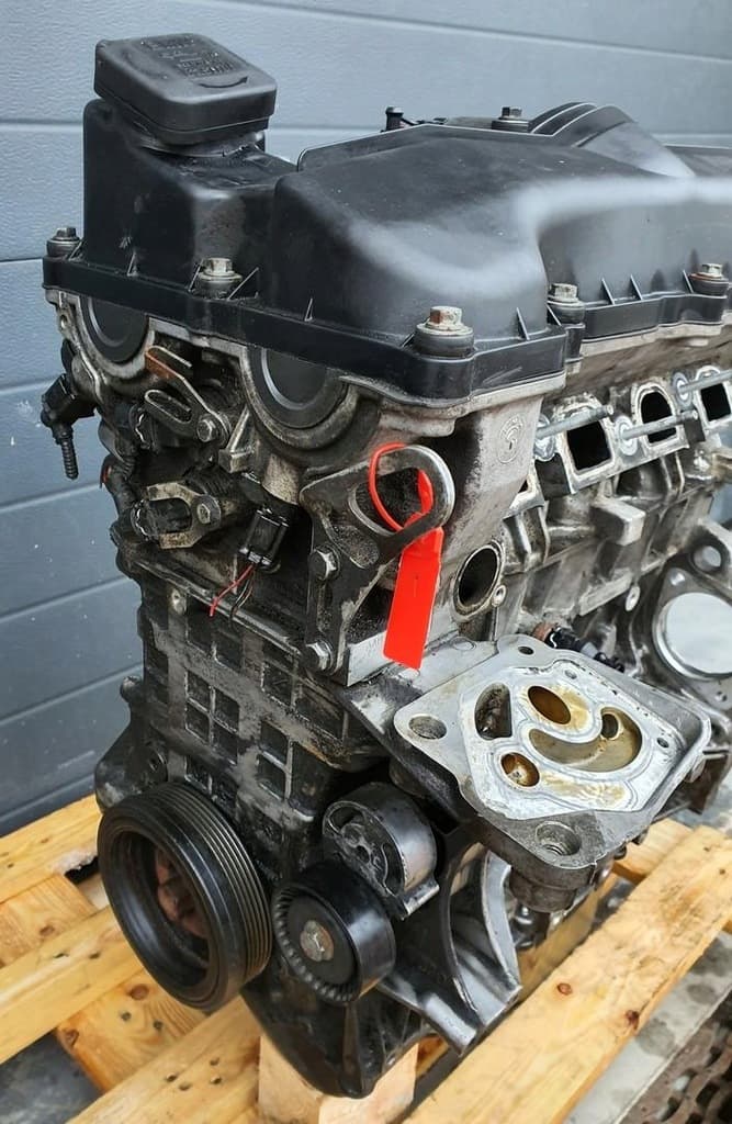 Moteur N42 B20 A — vue 2