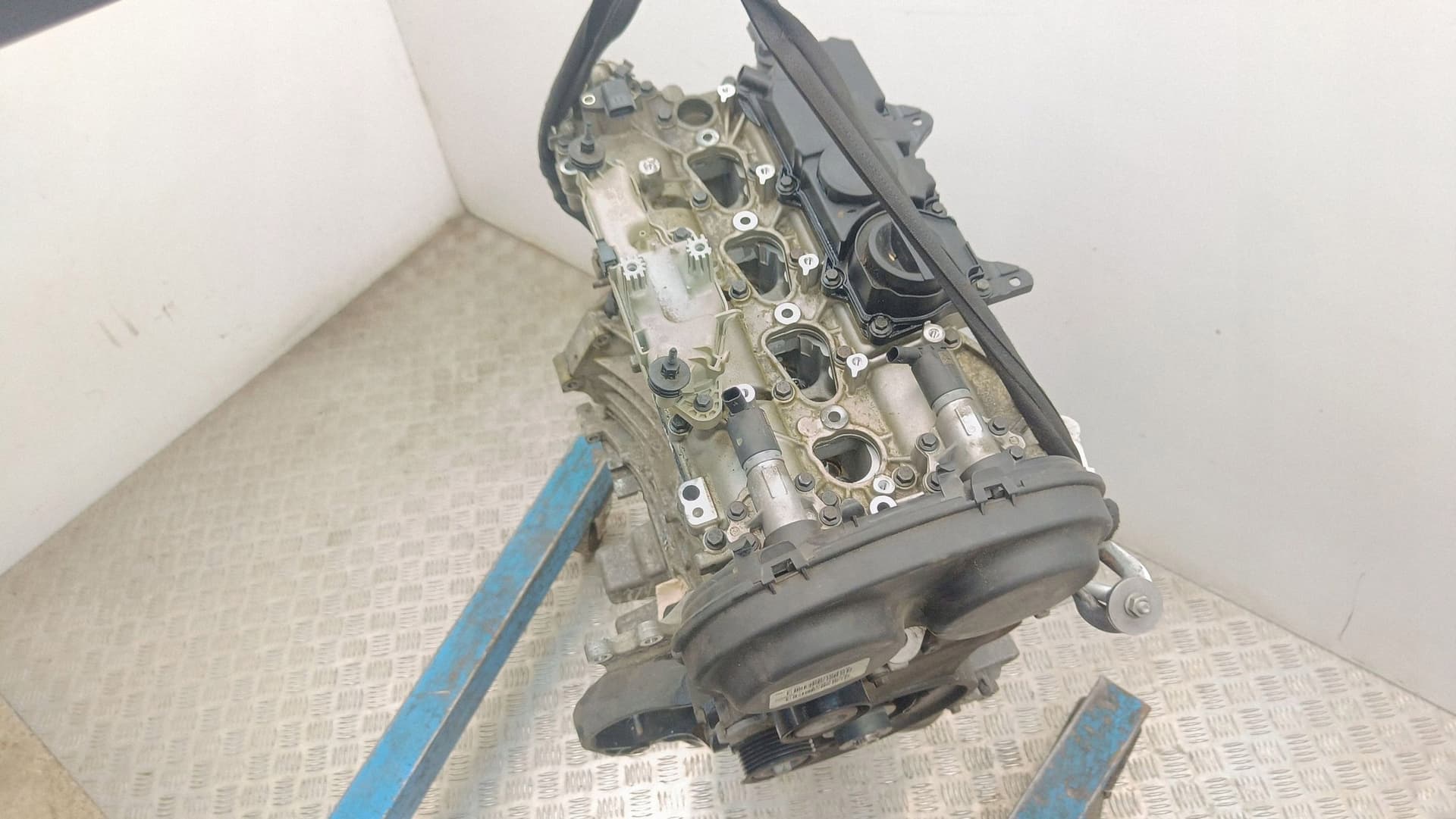 Moteur B 4204 T9 — vue 2