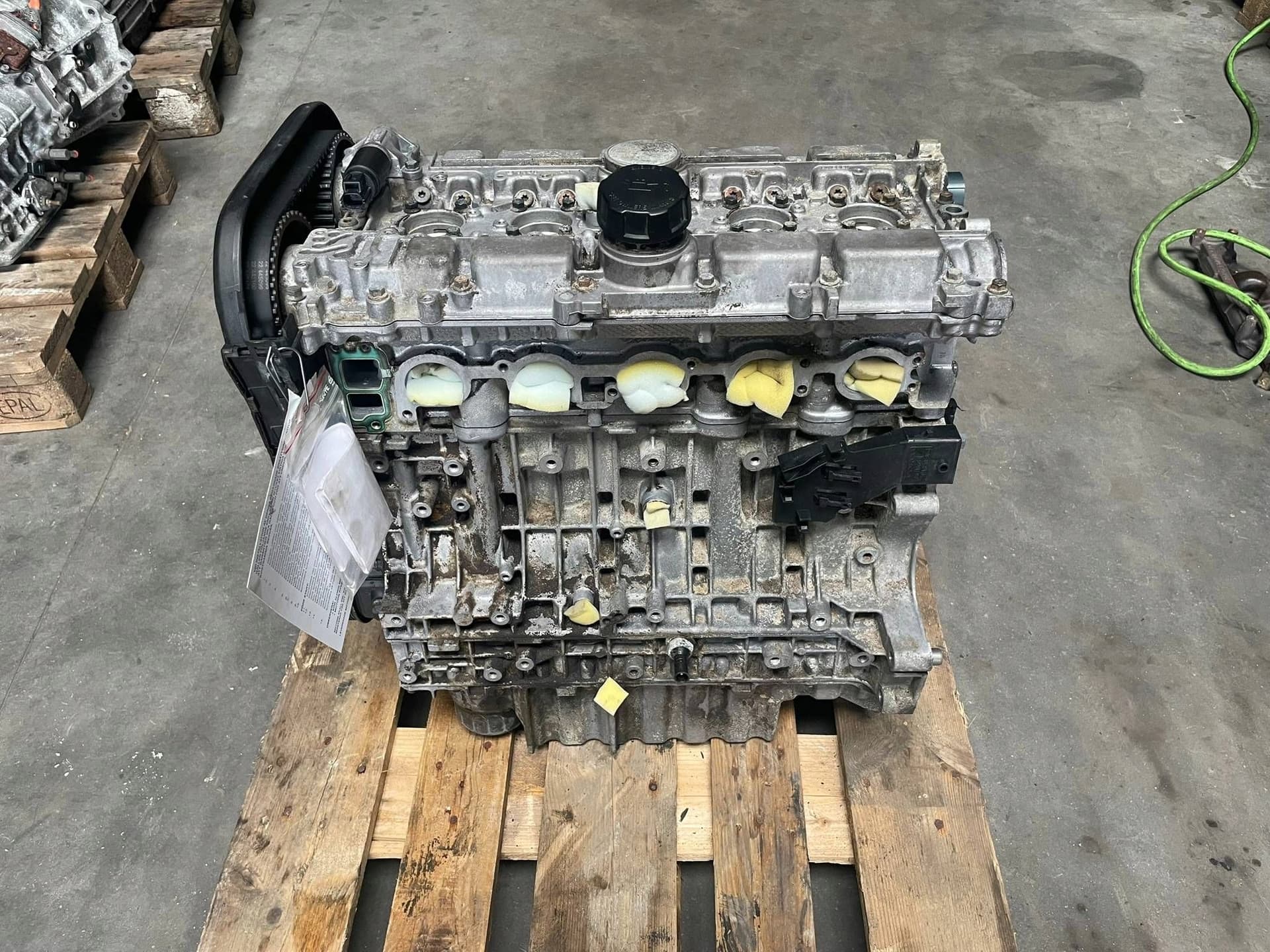 Moteur B 5244 T3 - Image 1