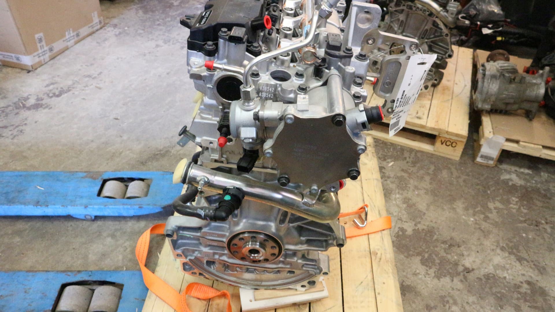 Moteur B 4204 T27 — vue 2