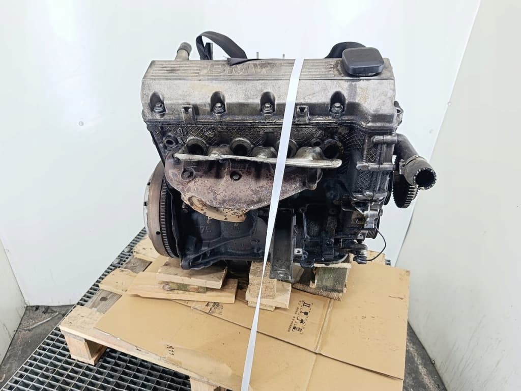 Moteur M43 B16 (164E2) — vue 2