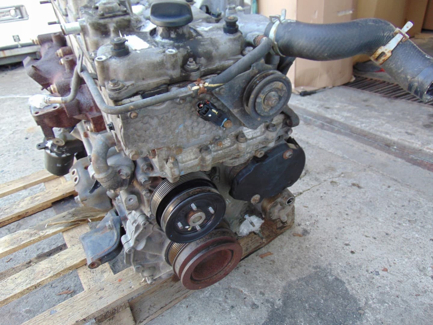 Moteur 4JJ1E4C-L — vue 2