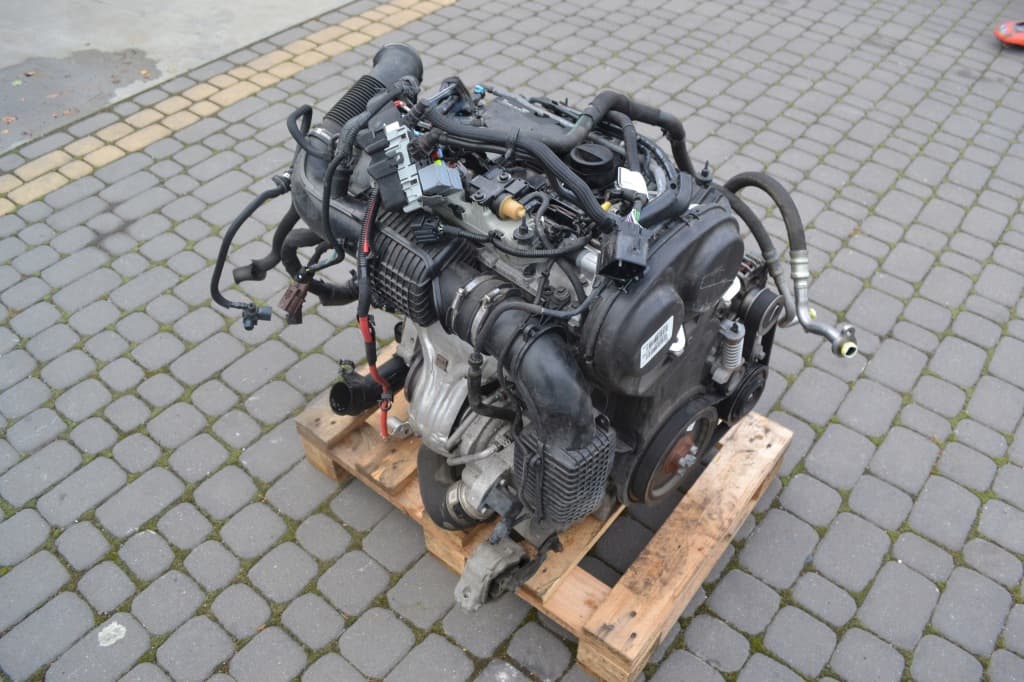 Moteur B 4204 T19 — vue 2