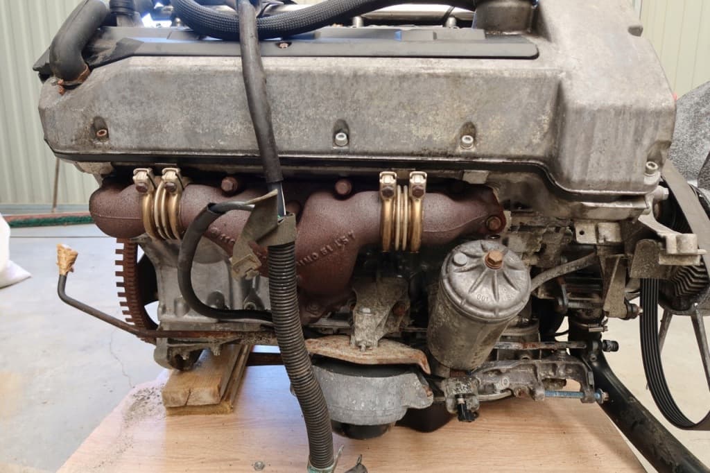 Moteur M 119.982 (AMG 6.0) — vue 2