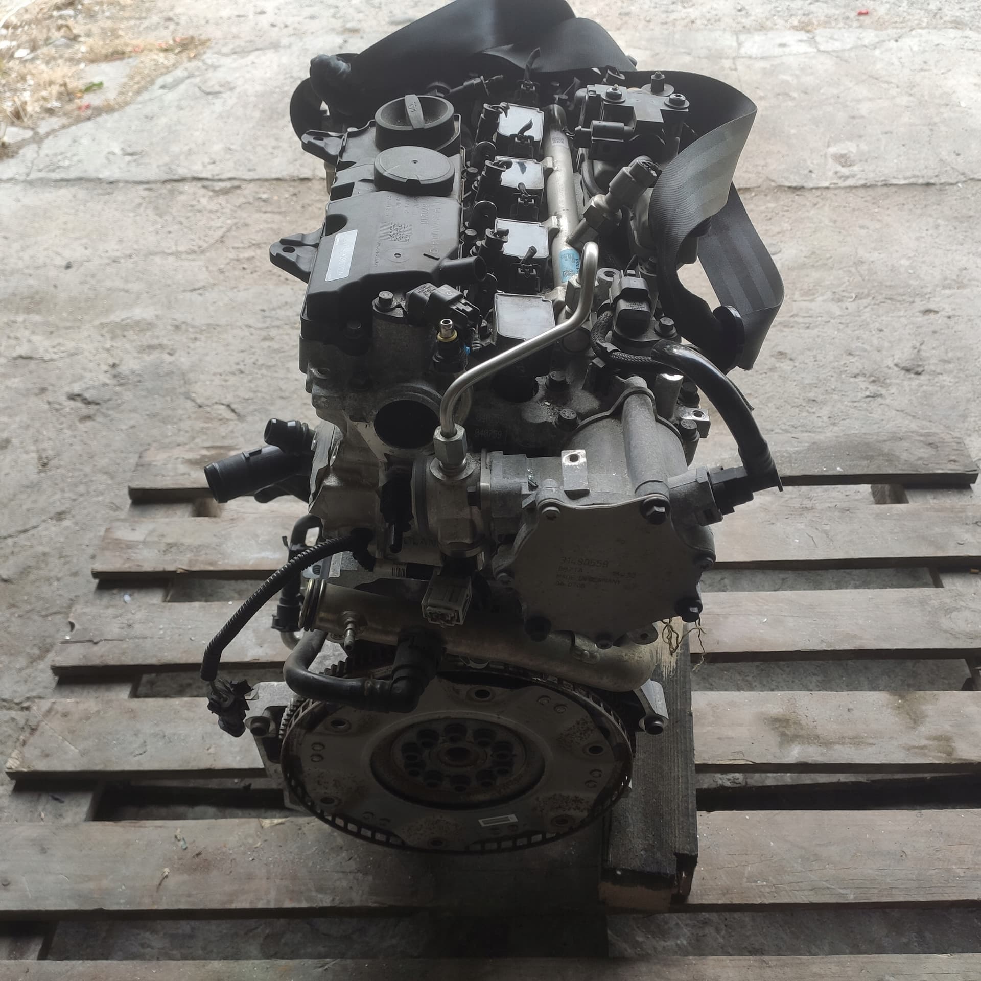 Moteur B 4204 T14 — vue 2
