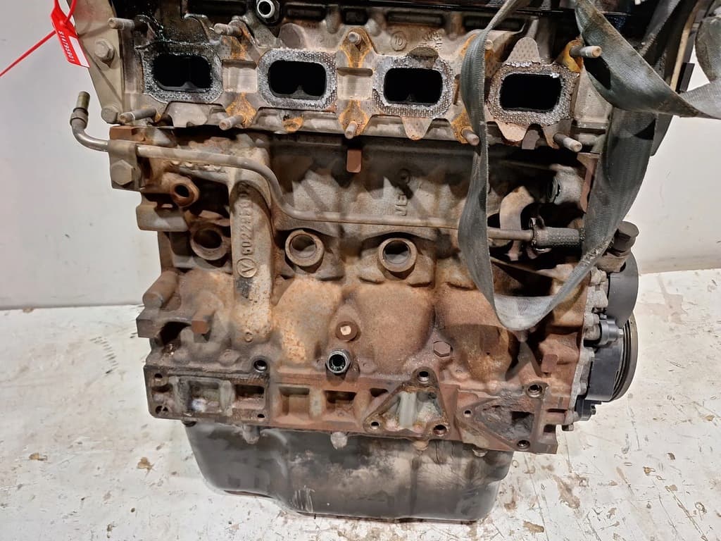 Moteur F1AE0481C — vue 2
